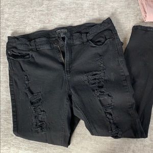Forever 21 Black Ripped Skinny Jeans Size 18